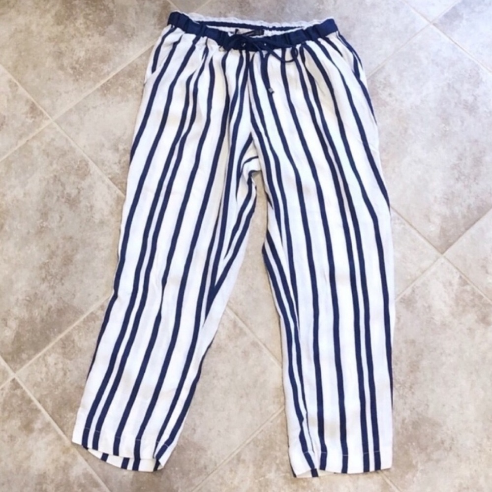 Zara lightweight navy striped capri …